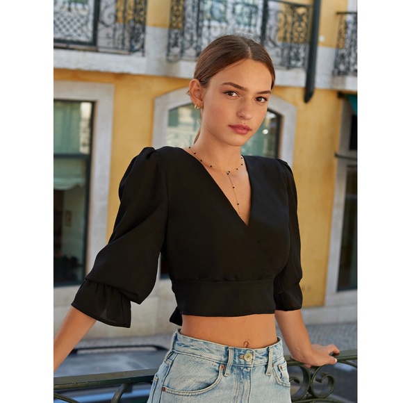 Back Ties V-Neck Black Crop Top - Picture 3 of 8